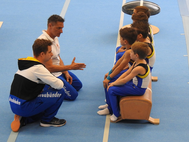 Bündner Kunstturner flirten auch am Schaffhauser Jugendcup mit dem Podest